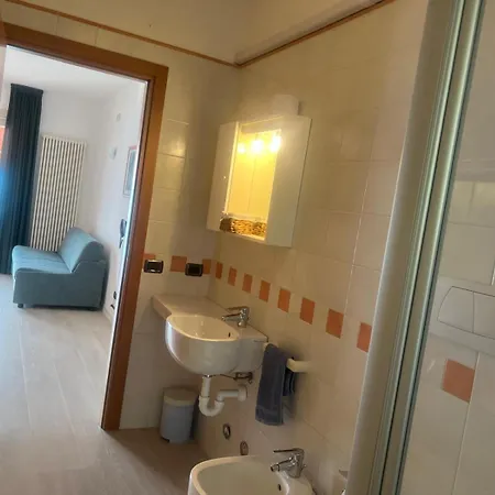 Ξενοδοχείο με διαμερίσματα Al Lido
